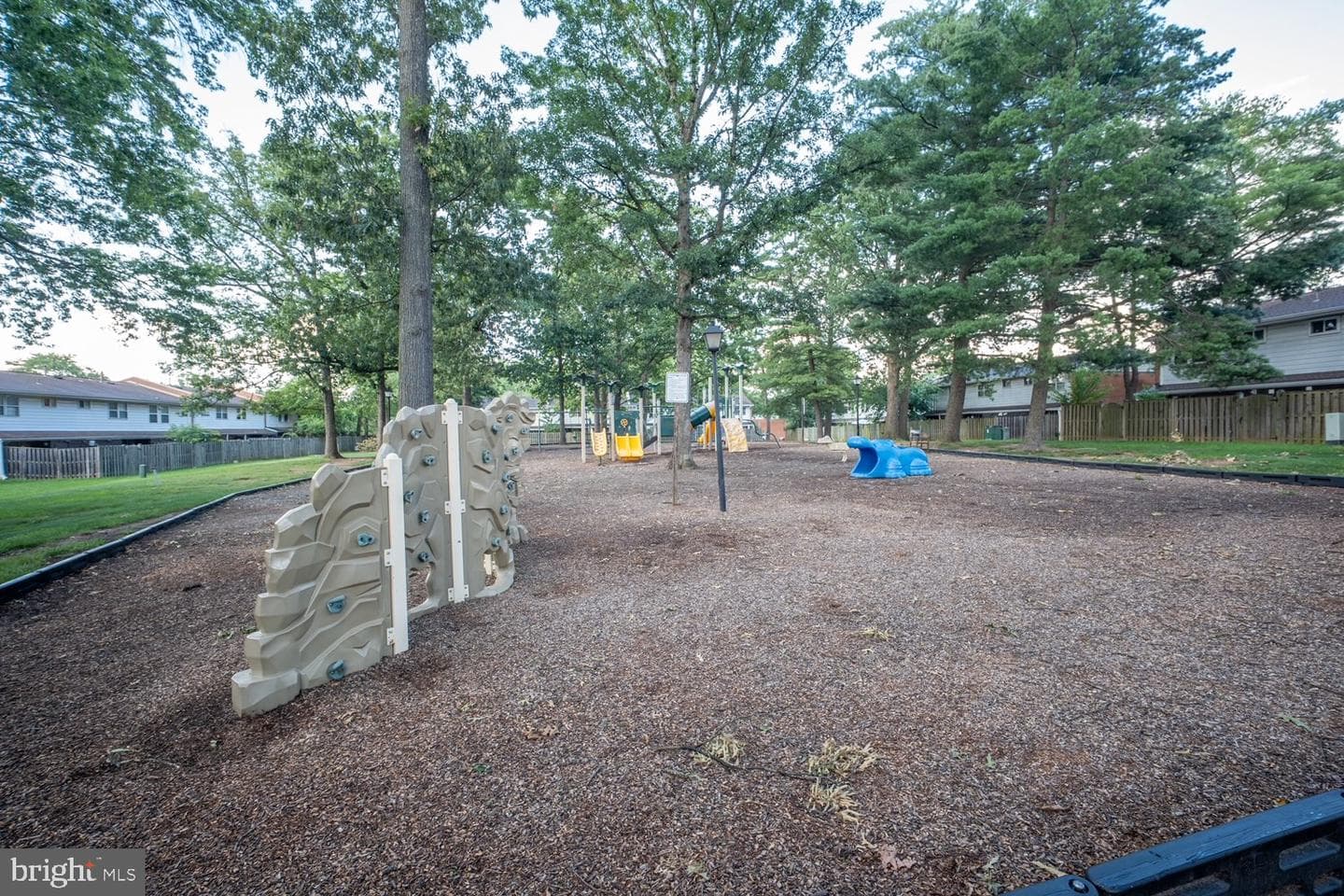 126 N Baylor Drive photo 33