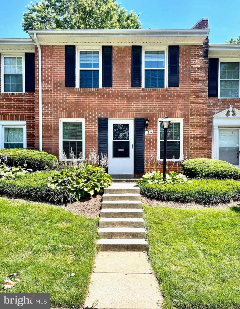 126 N Baylor Drive photo 40