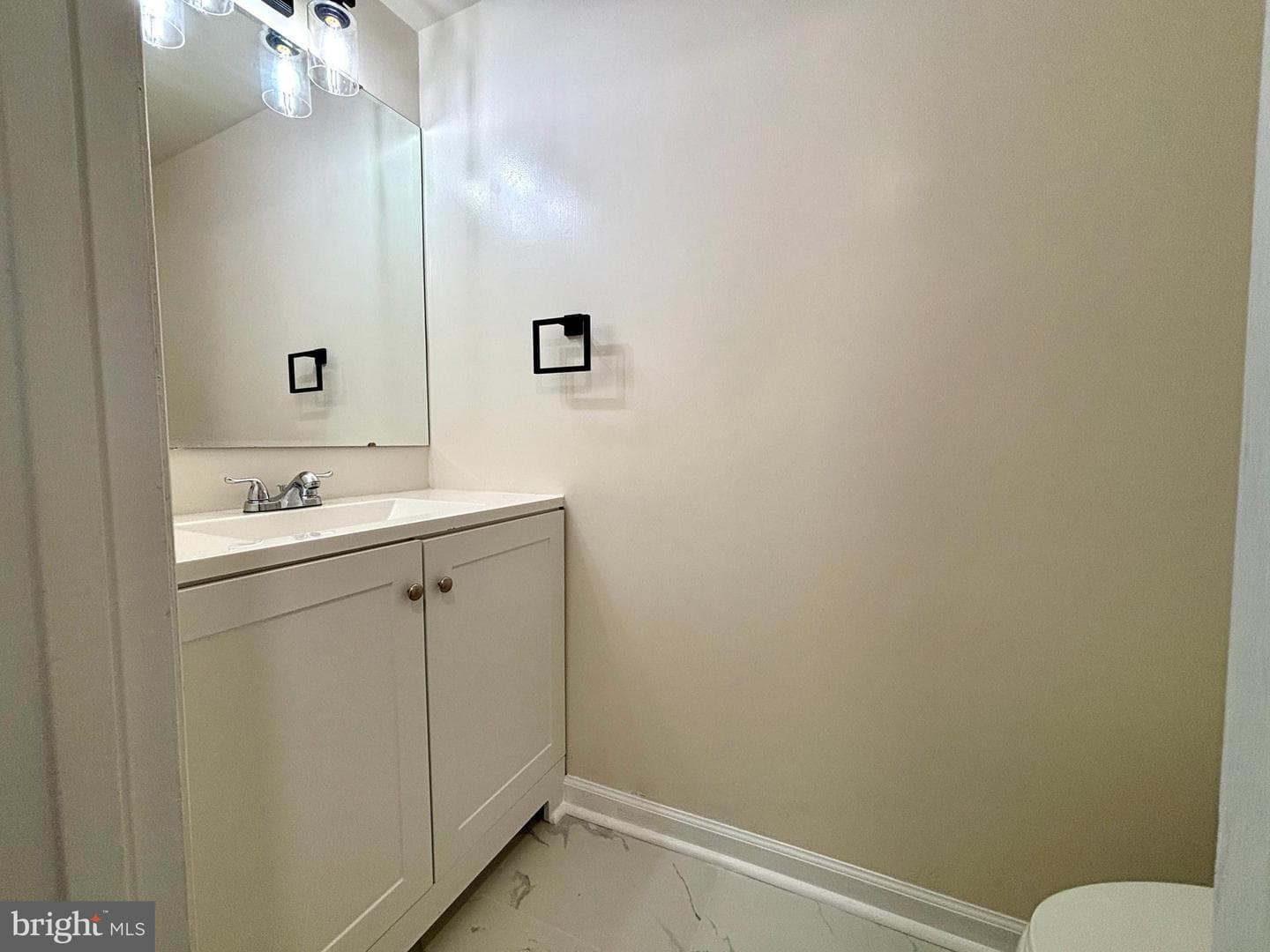 208 Keyes Court photo 19