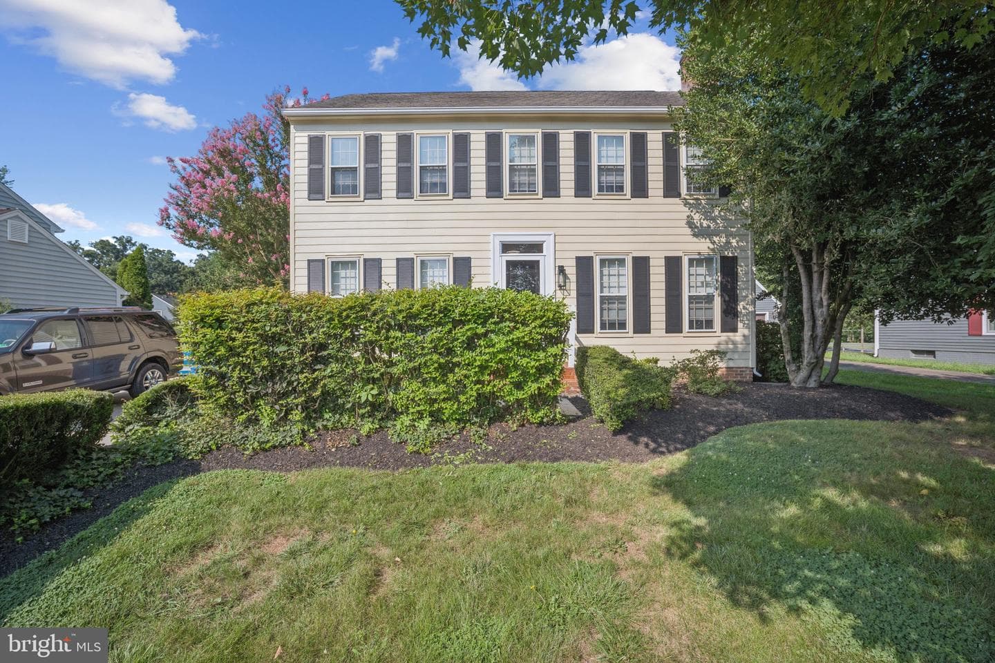 4 Bentley Drive photo 2