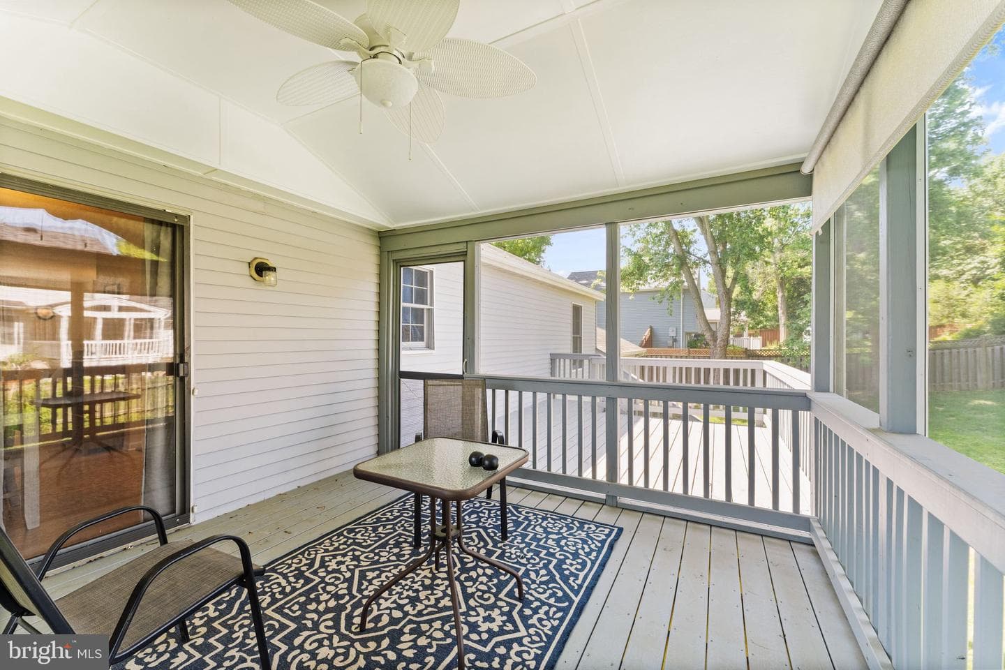209 Rector Street photo 44
