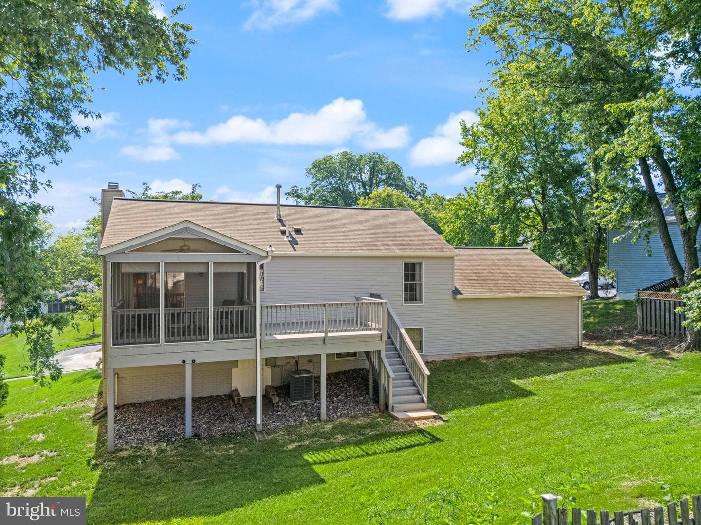 209 Rector Street photo 48