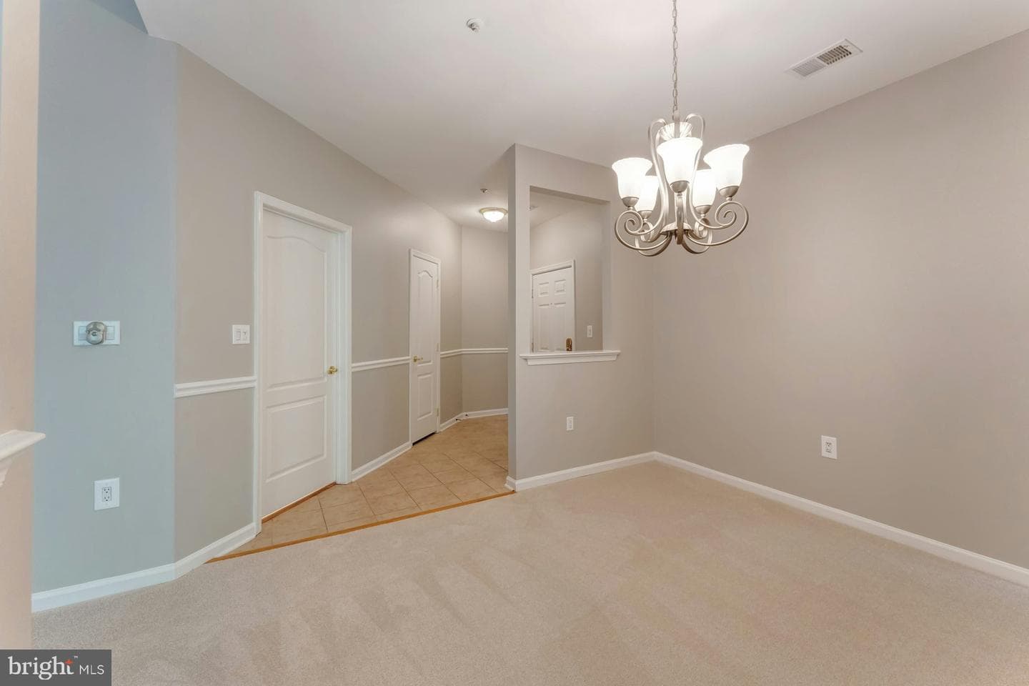 20933 Cedarpost Square #303 photo 2