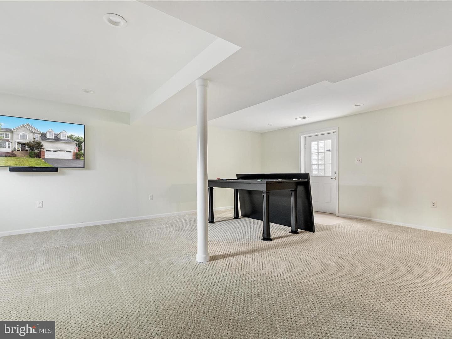 906 Santmyer Drive SE photo 28