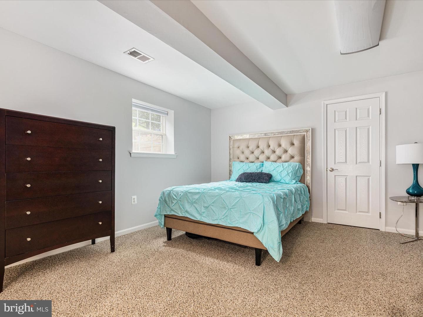 906 Santmyer Drive SE photo 32