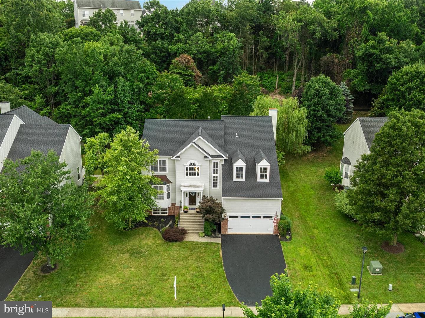 906 Santmyer Drive SE photo 45