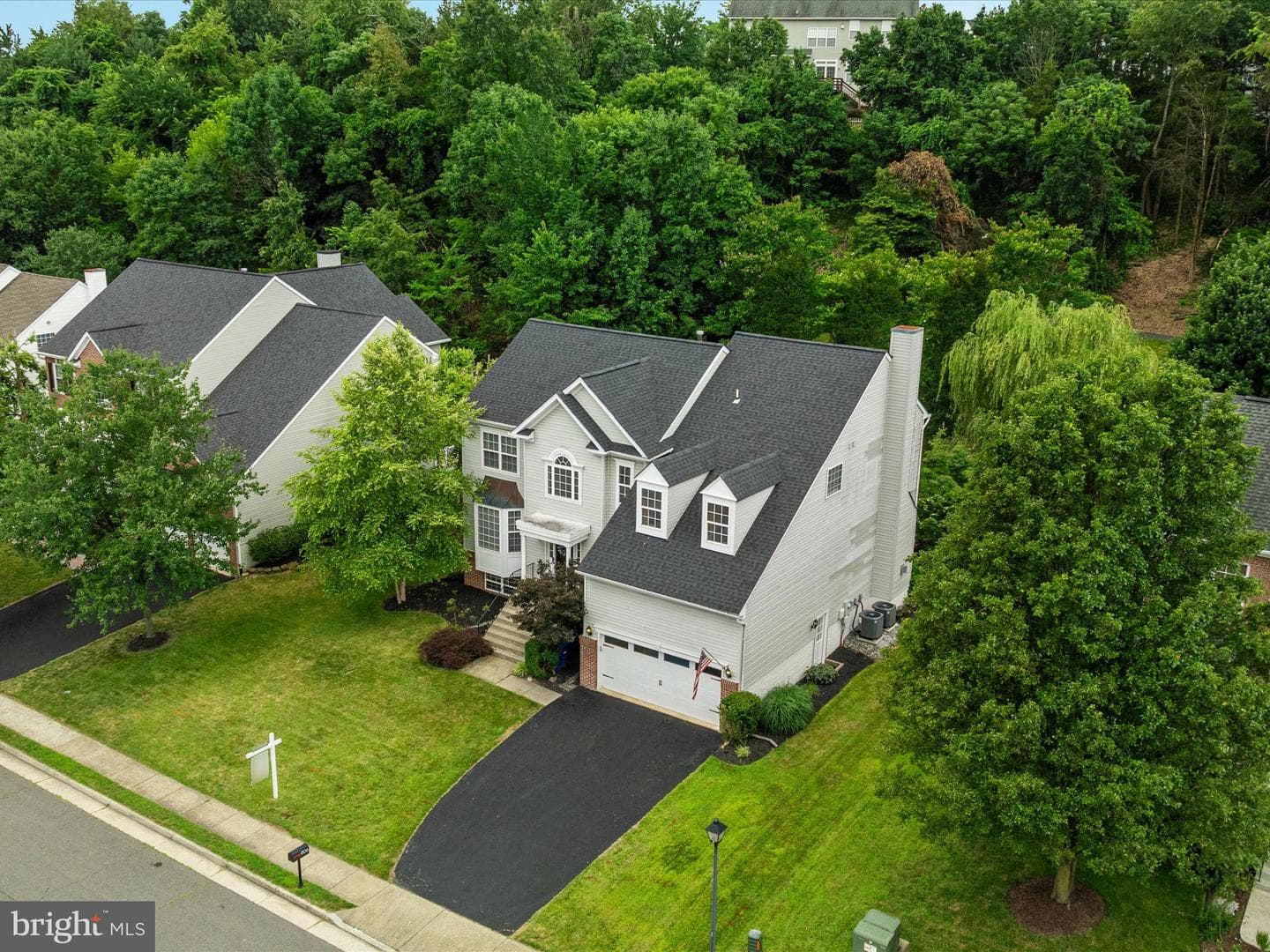 906 Santmyer Drive SE photo 46
