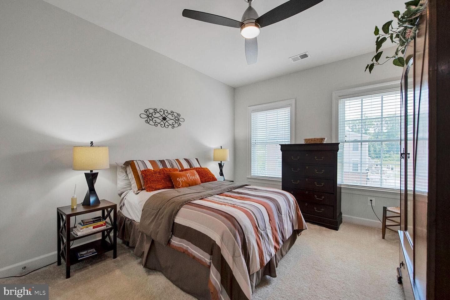 26033 Huntwick Glen Square photo 22