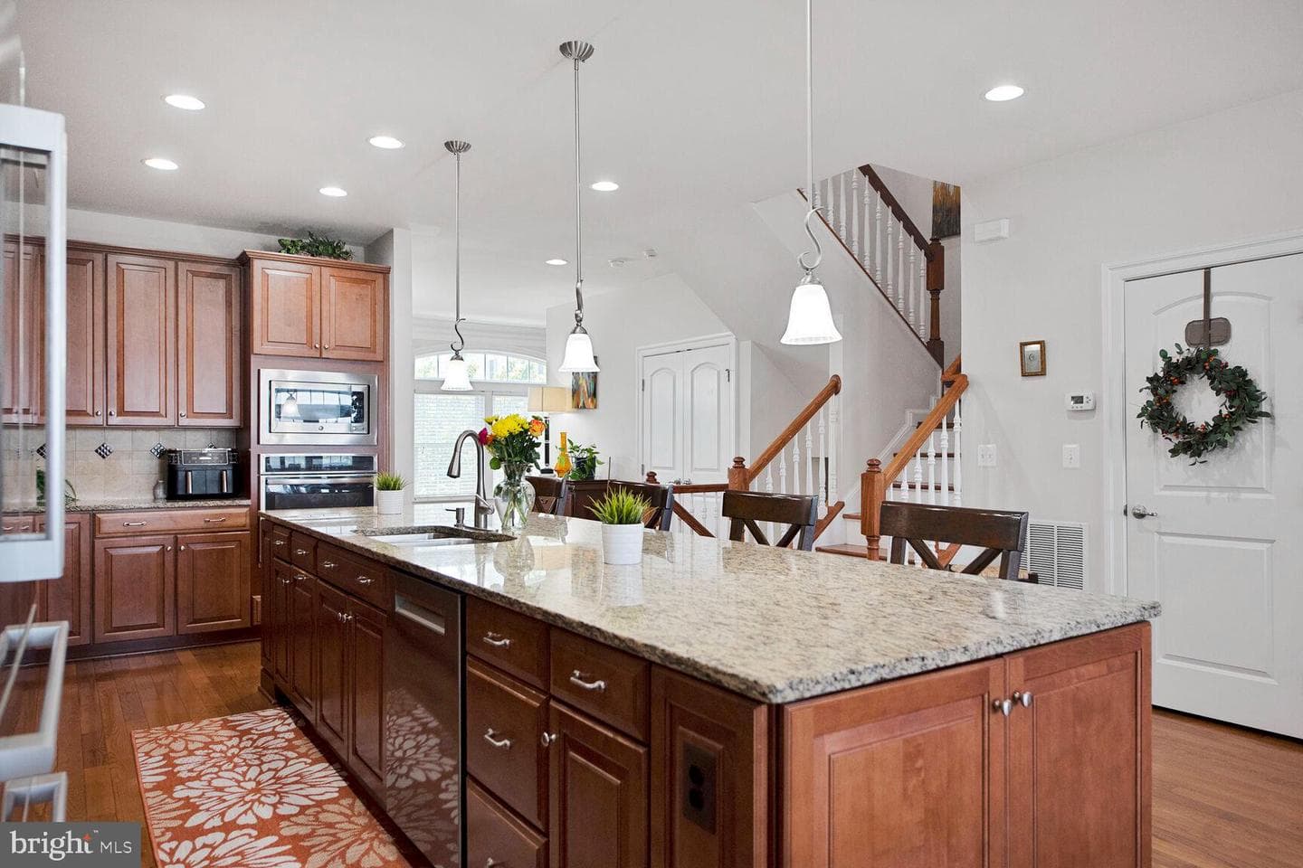 26033 Huntwick Glen Square photo 6