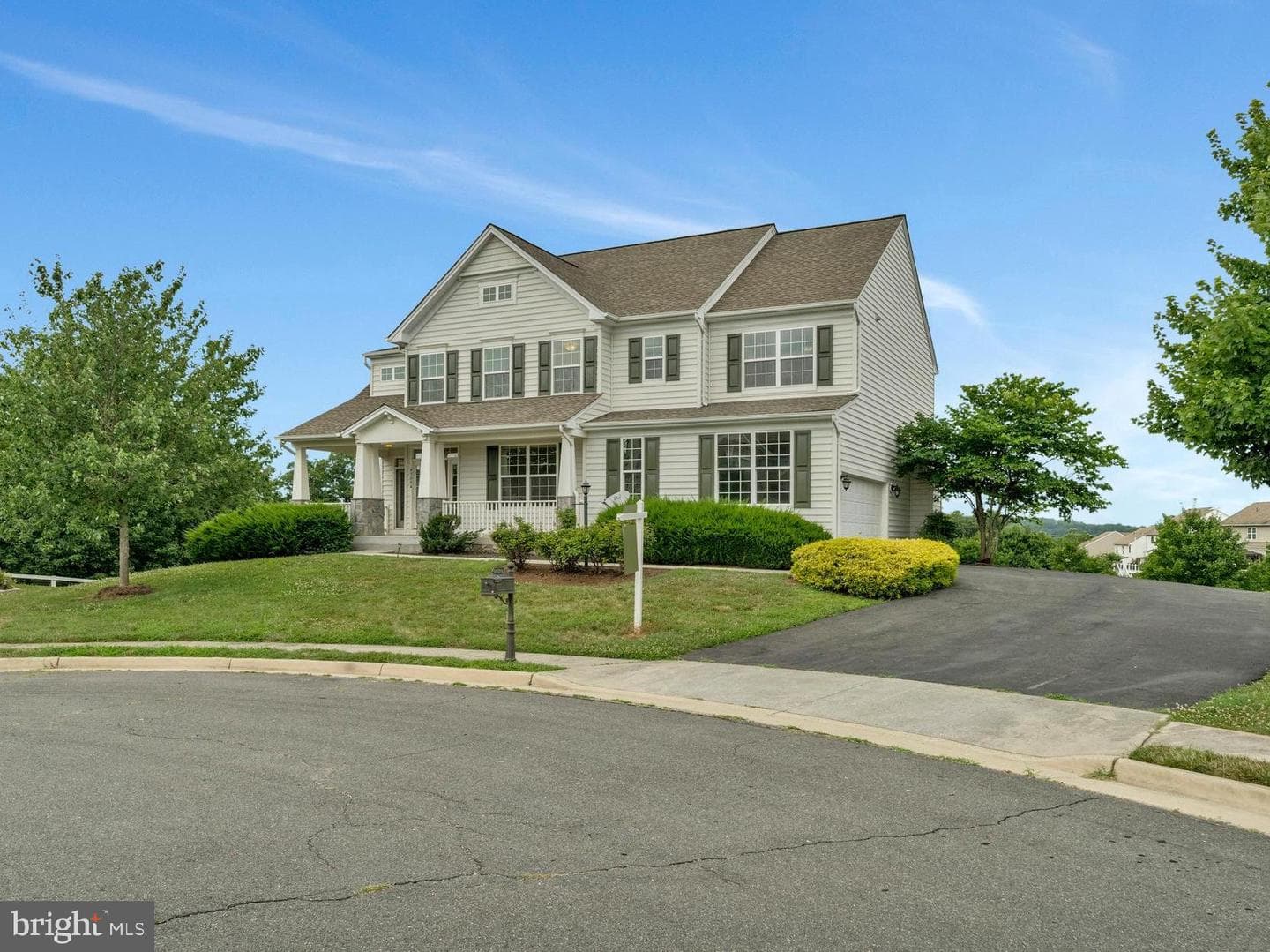 43084 Little Angel Court photo 2