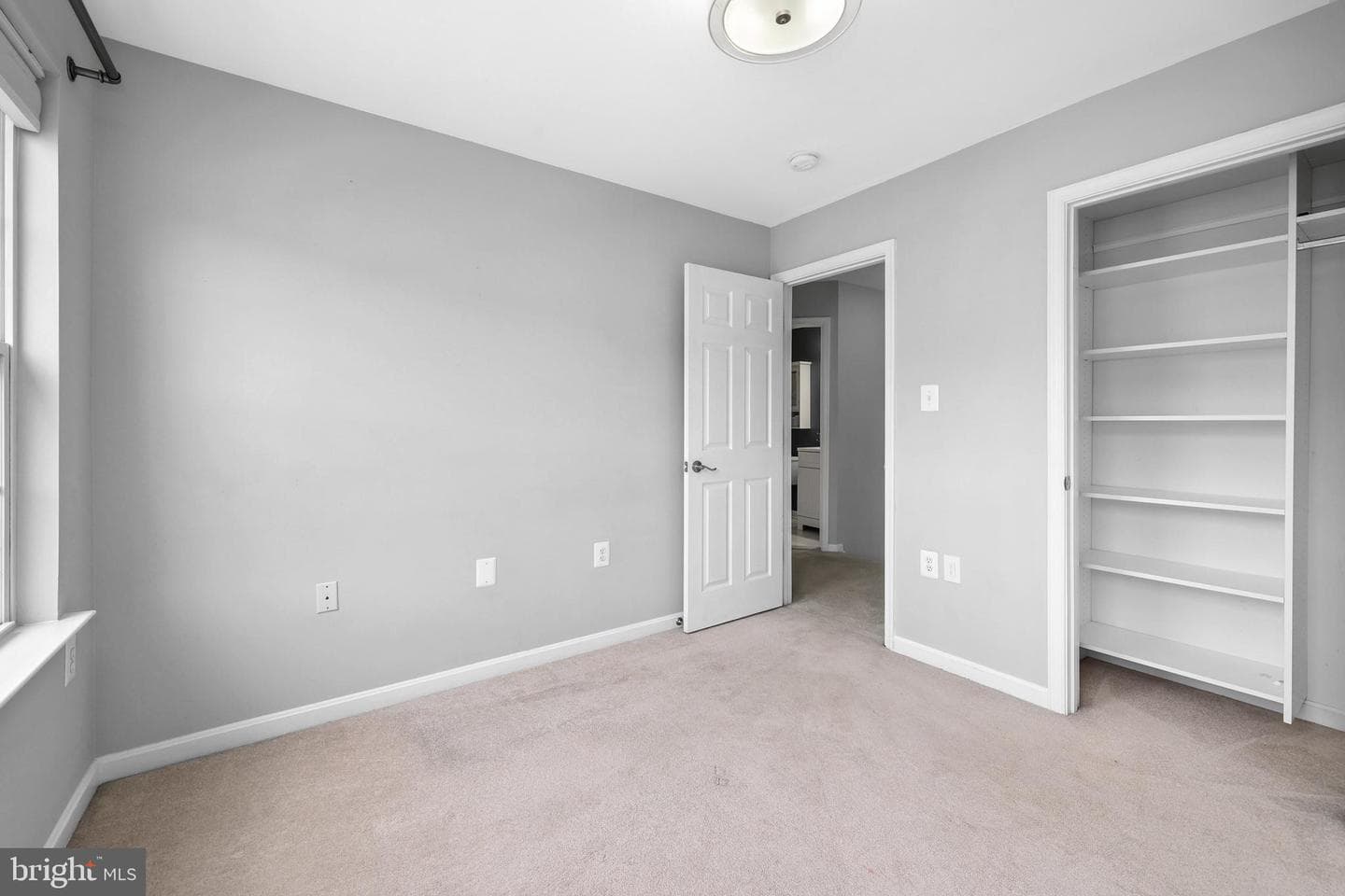 868 Stonefield Square NE photo 26