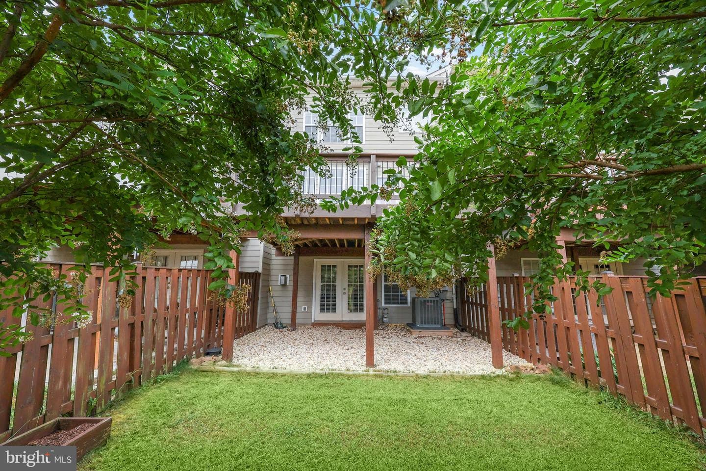 868 Stonefield Square NE photo 35