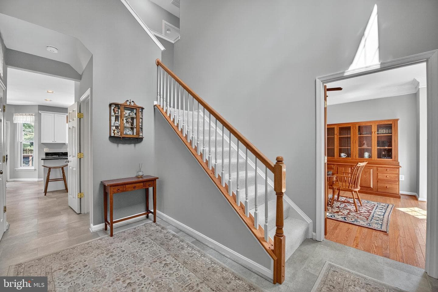 811 Casla Court SE photo 2