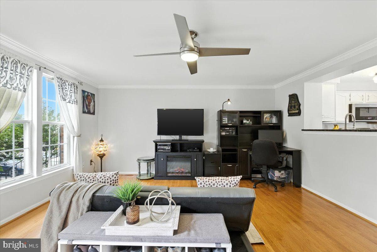 43953 Minthill Terrace photo 4
