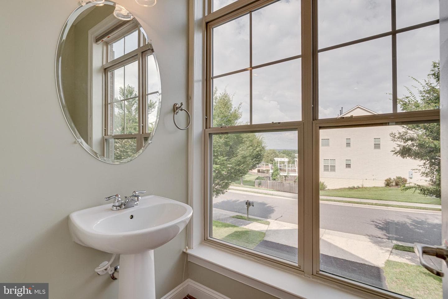42739 Macauley Place photo 30