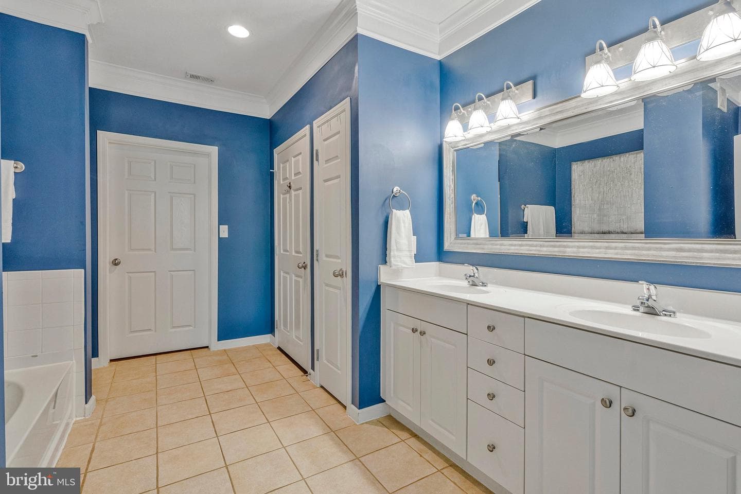 508 Sunset View Terrace SE #201 photo 25