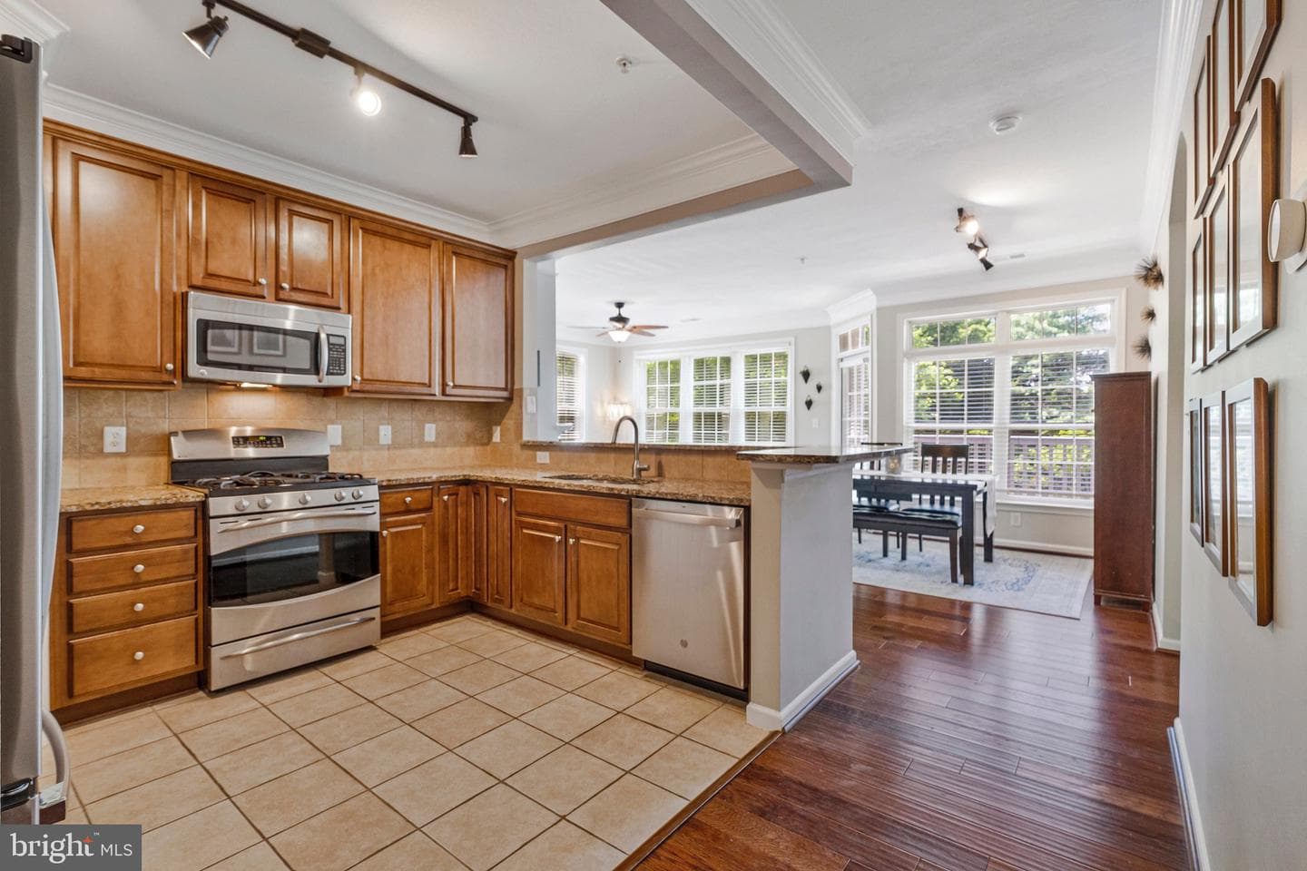 508 Sunset View Terrace SE #201 photo 6