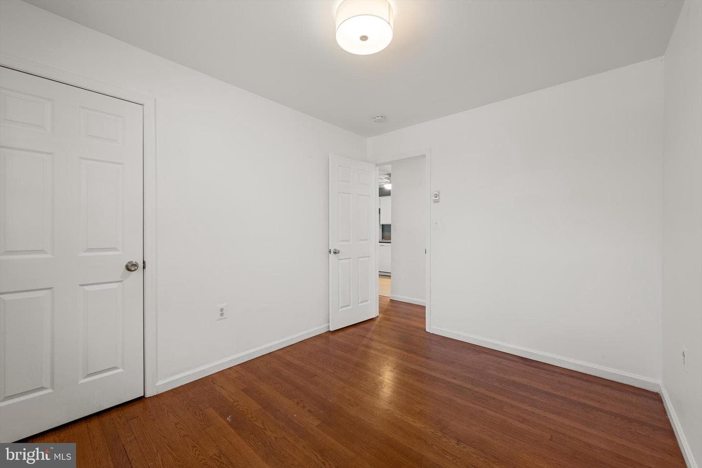 211 Catoctin Circle NE photo 10