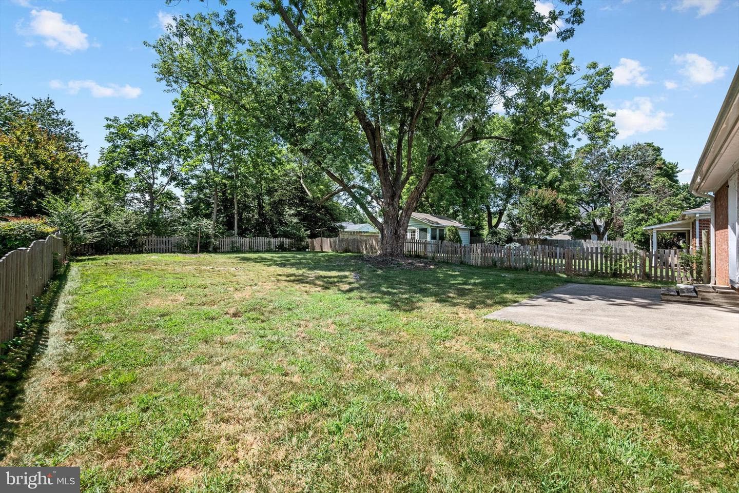 211 Catoctin Circle NE photo 27