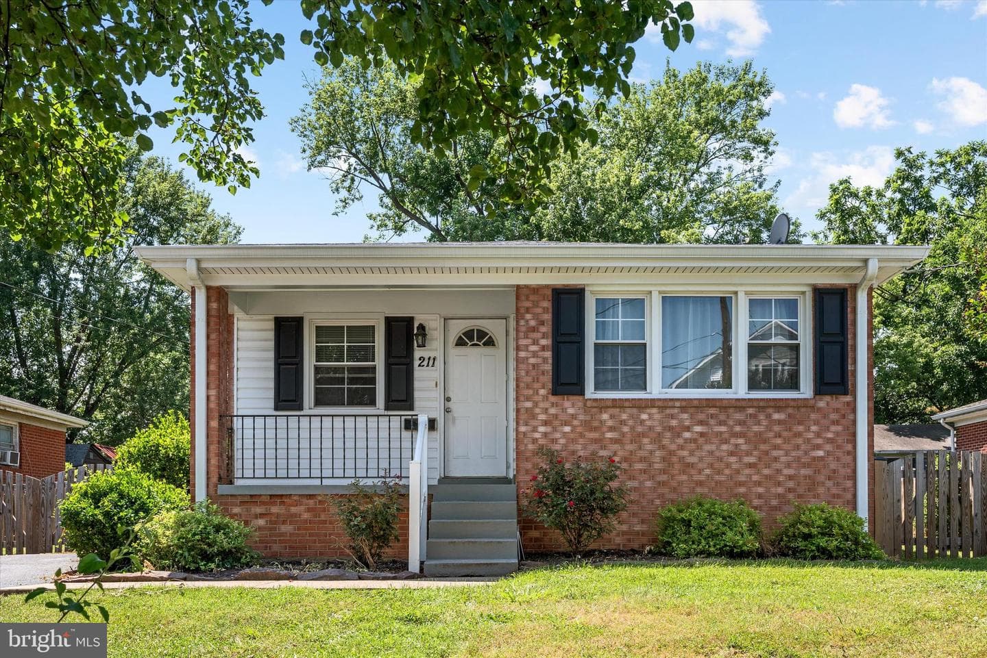 211 Catoctin Circle NE photo 29