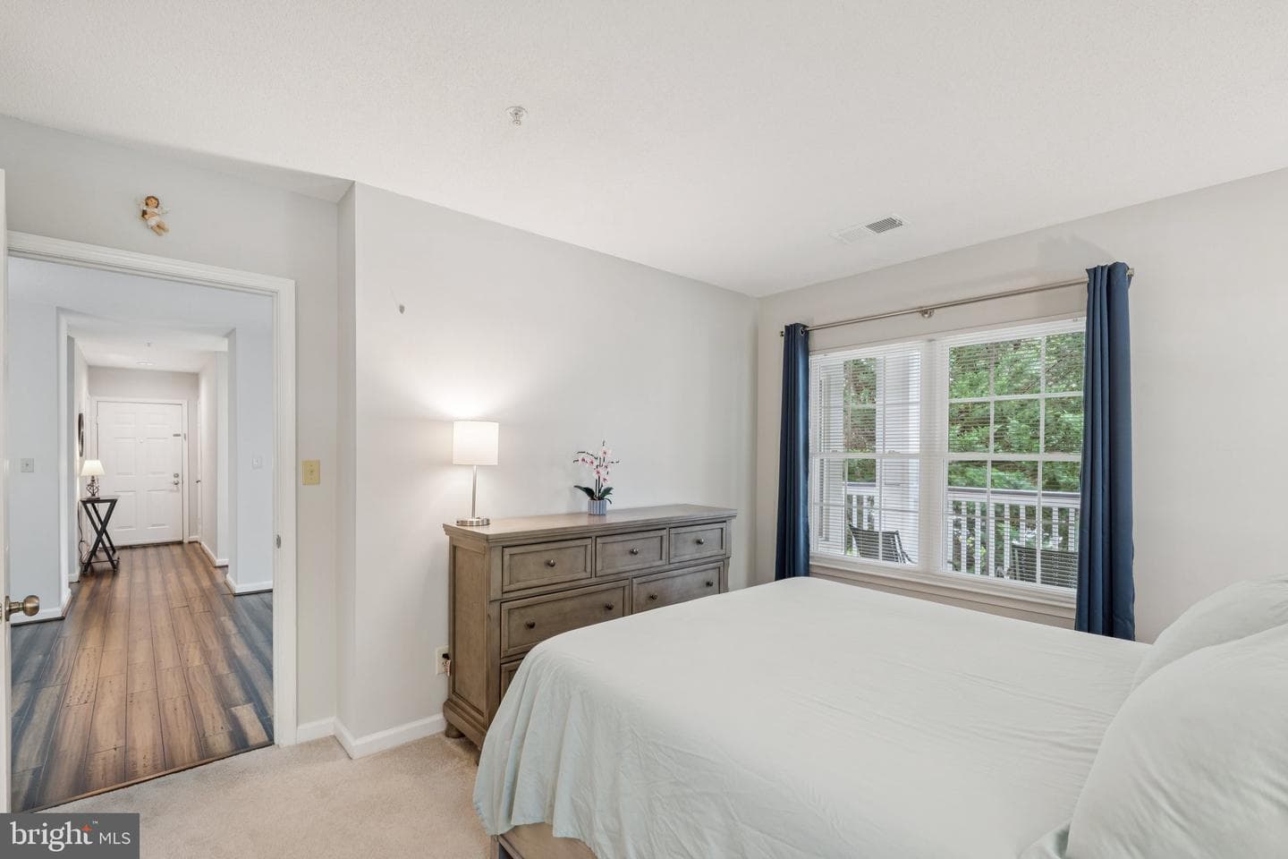 20311 Beechwood Terrace #203 photo 19