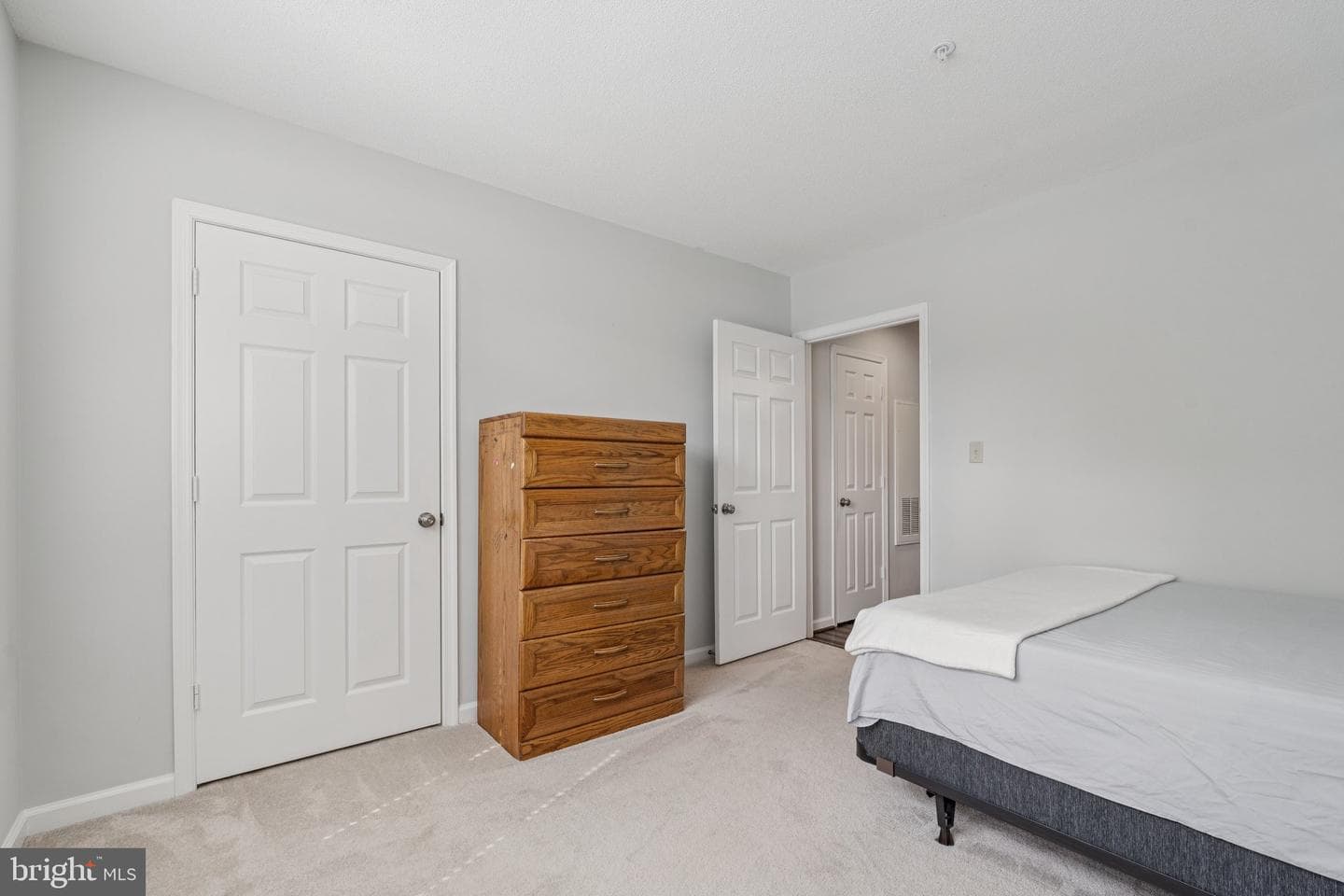20311 Beechwood Terrace #203 photo 25