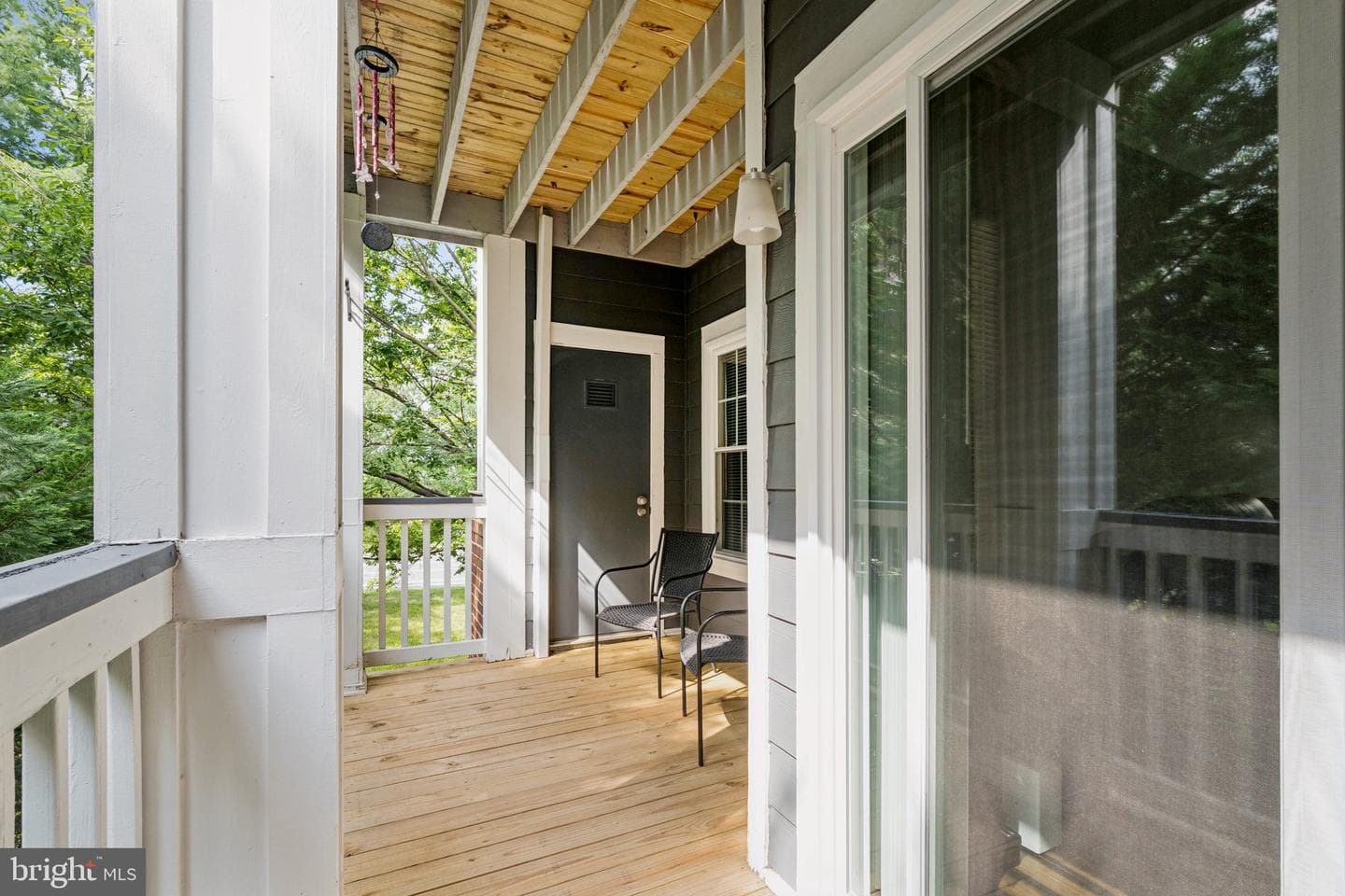 20311 Beechwood Terrace #203 photo 29