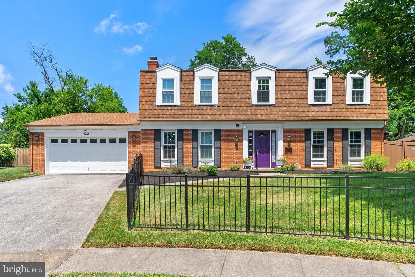 422 Mosby Drive SW photo 2