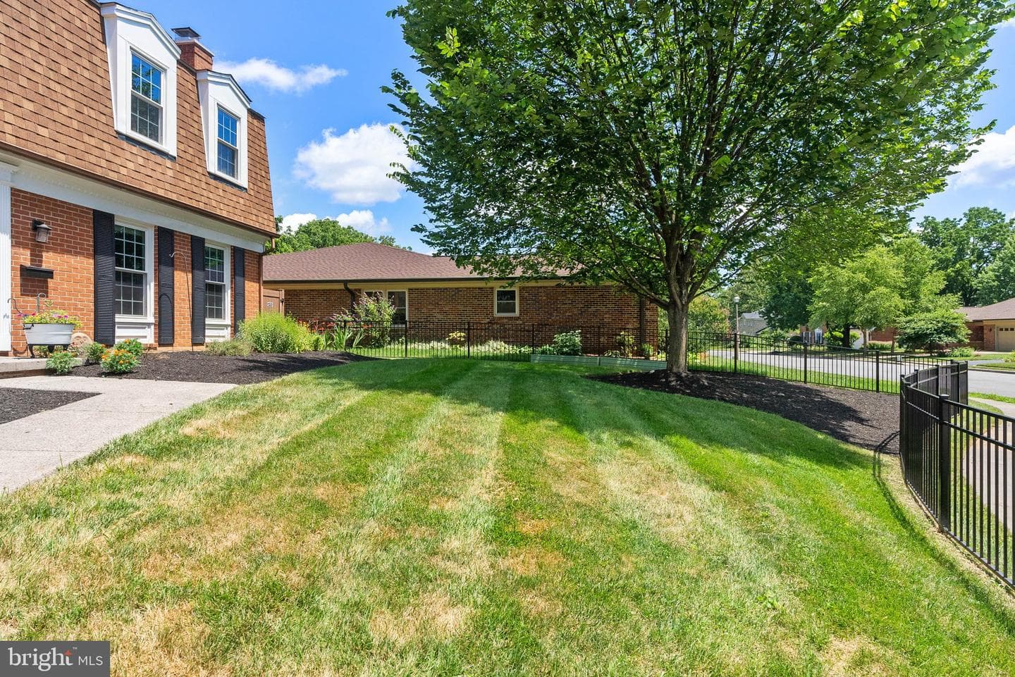422 Mosby Drive SW photo 66