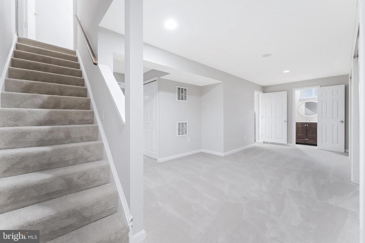 21031 Thoreau Court photo 44