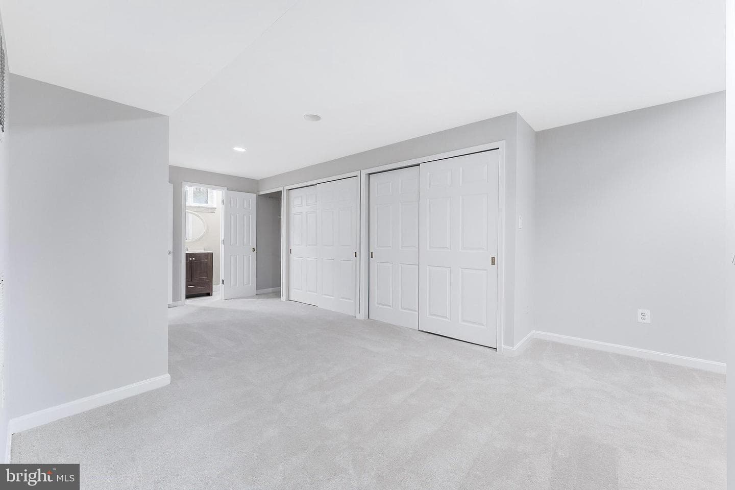 21031 Thoreau Court photo 46