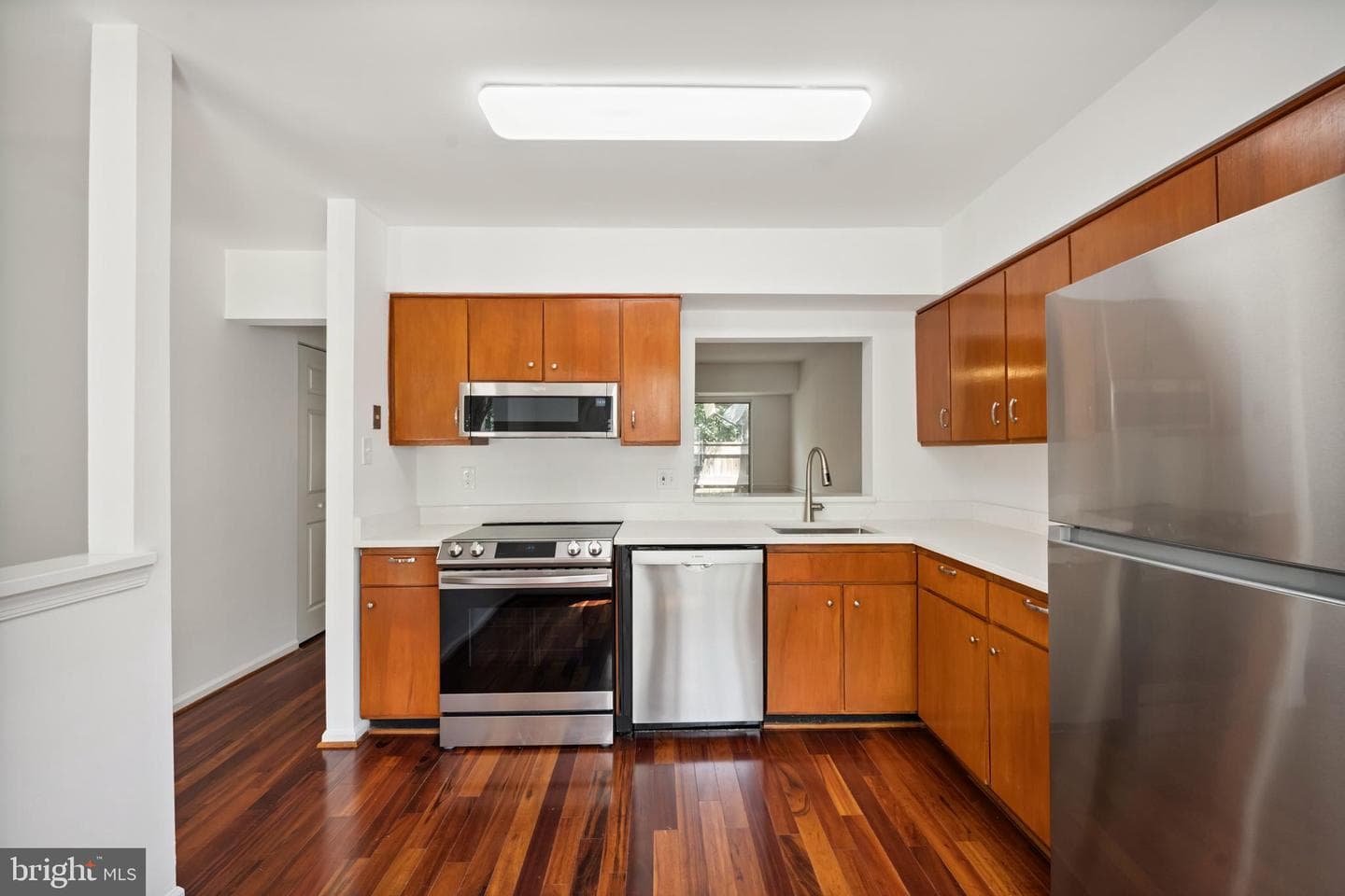 258 Coventry Square photo 10