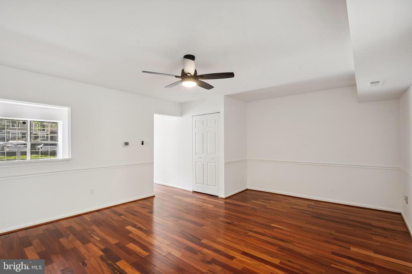 258 Coventry Square photo 14
