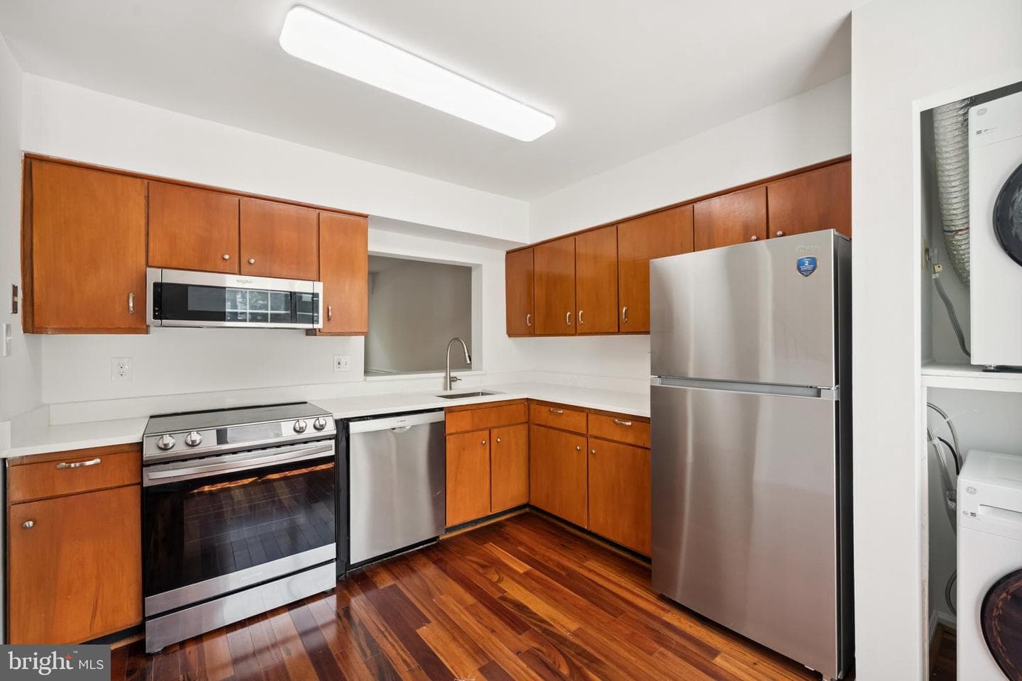 258 Coventry Square photo 9