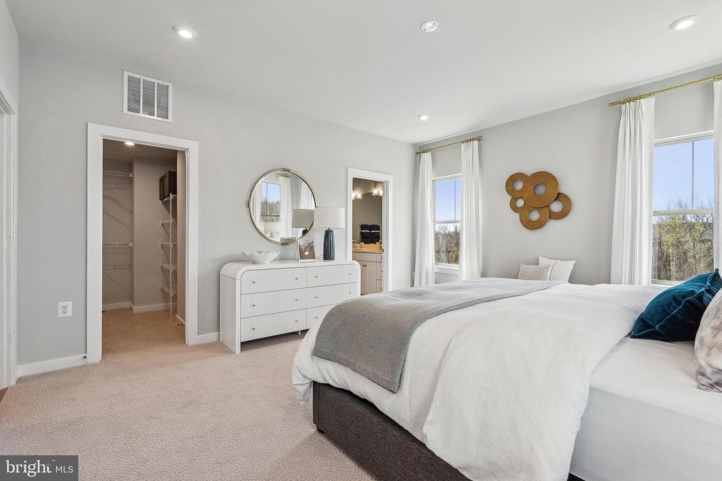 1017 Venifena Terrace SE photo 16