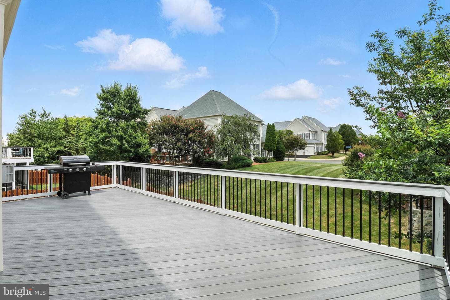 19208 Greystone Square photo 13