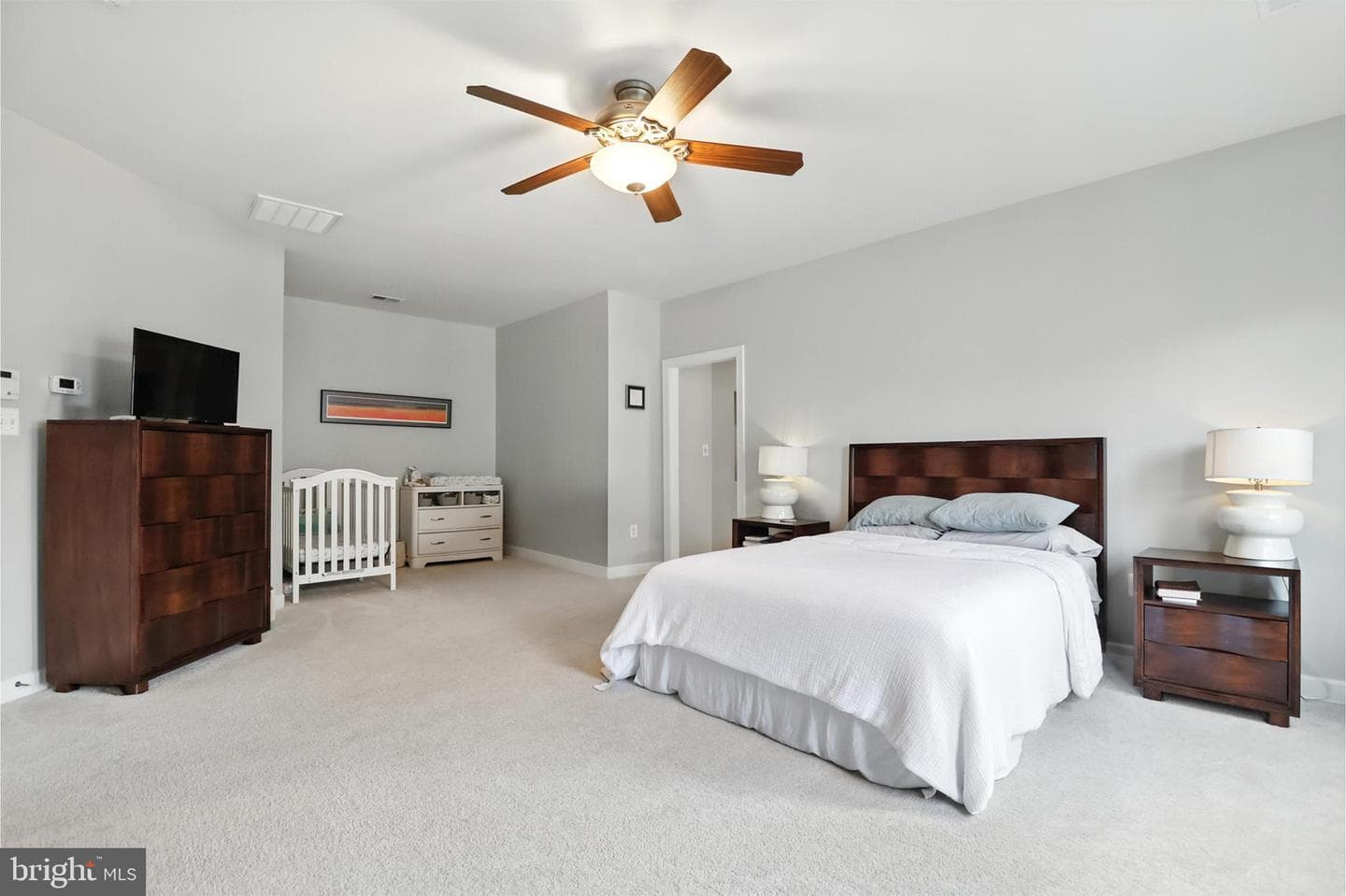 19208 Greystone Square photo 24