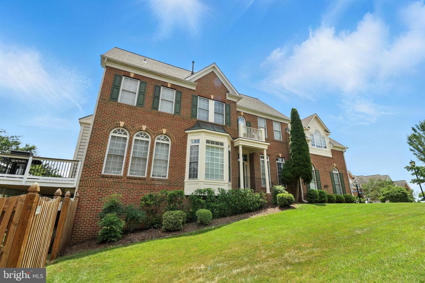 19208 Greystone Square photo 3