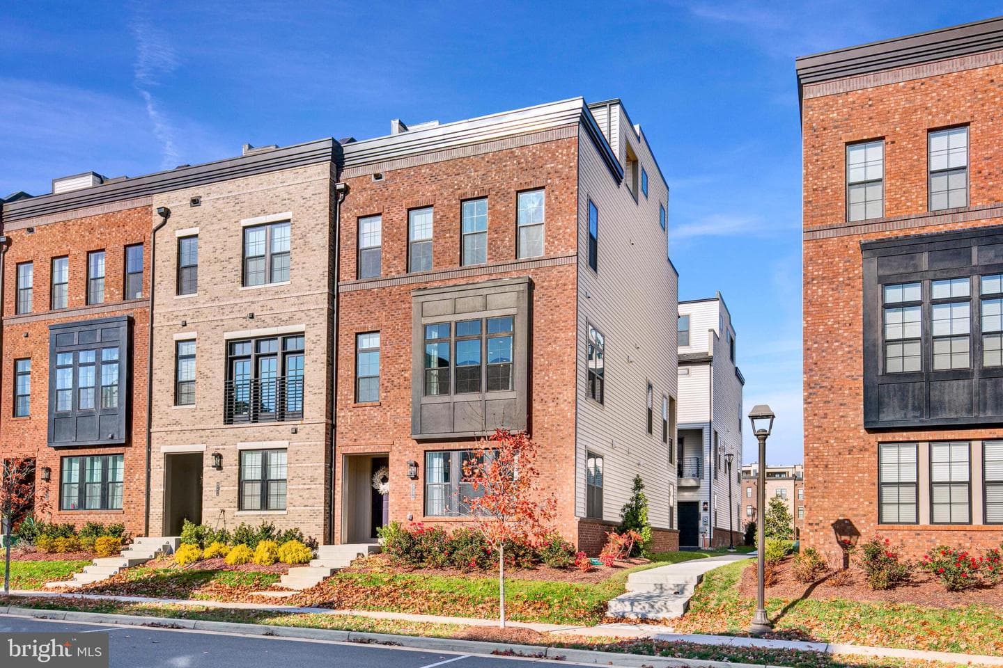43420 Grandmoore Street photo 1
