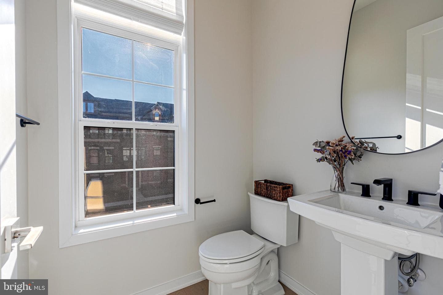 43420 Grandmoore Street photo 22