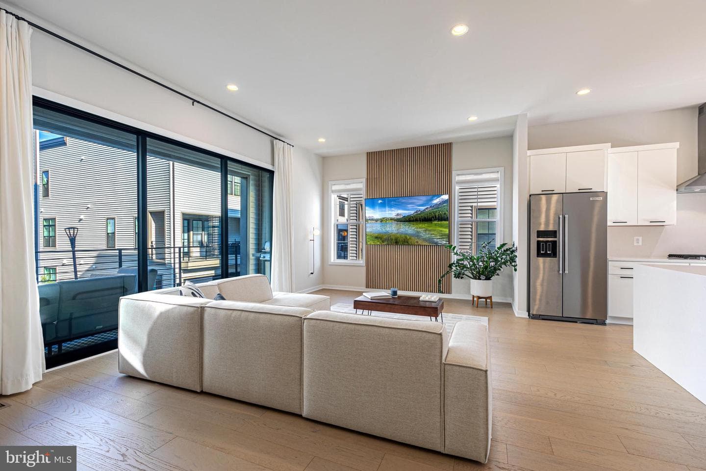 43420 Grandmoore Street photo 4