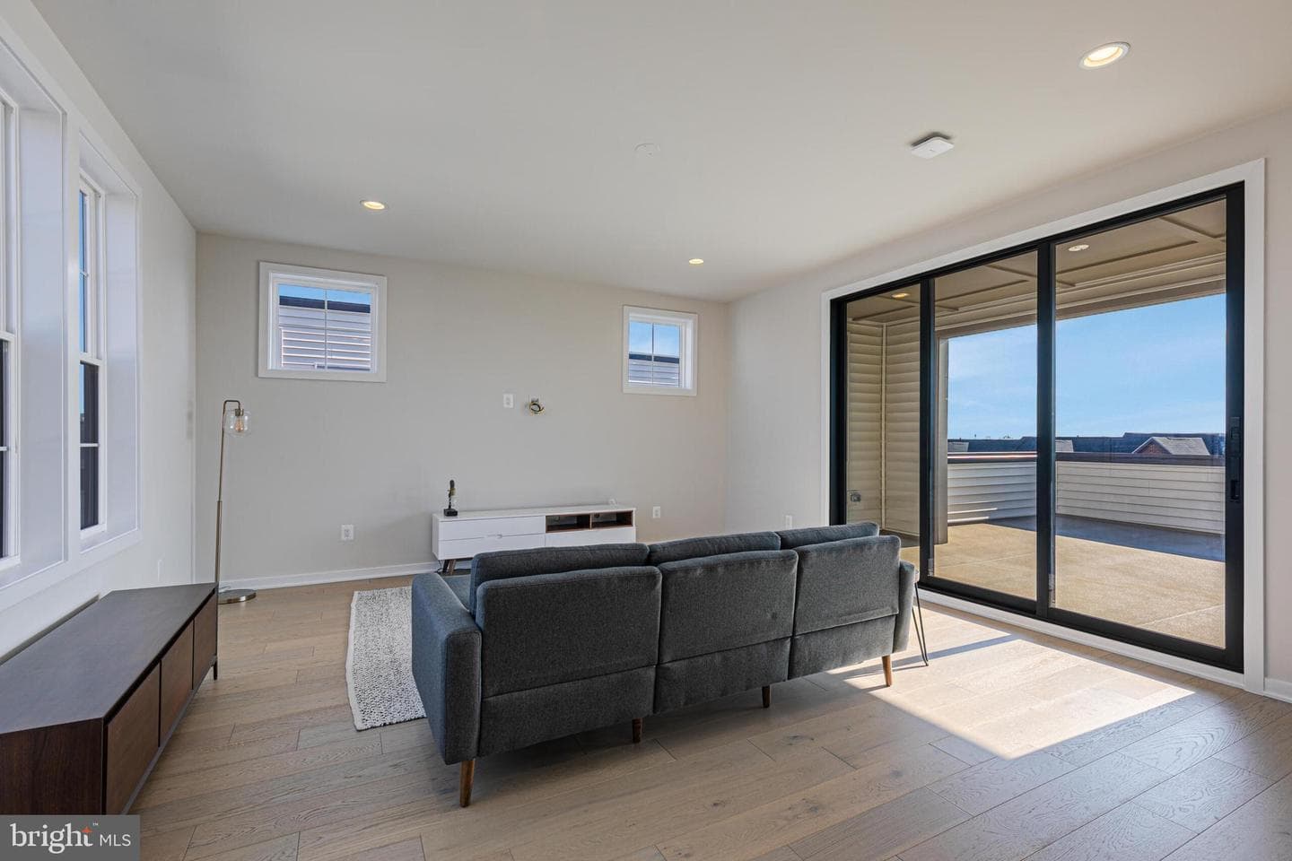 43420 Grandmoore Street photo 40