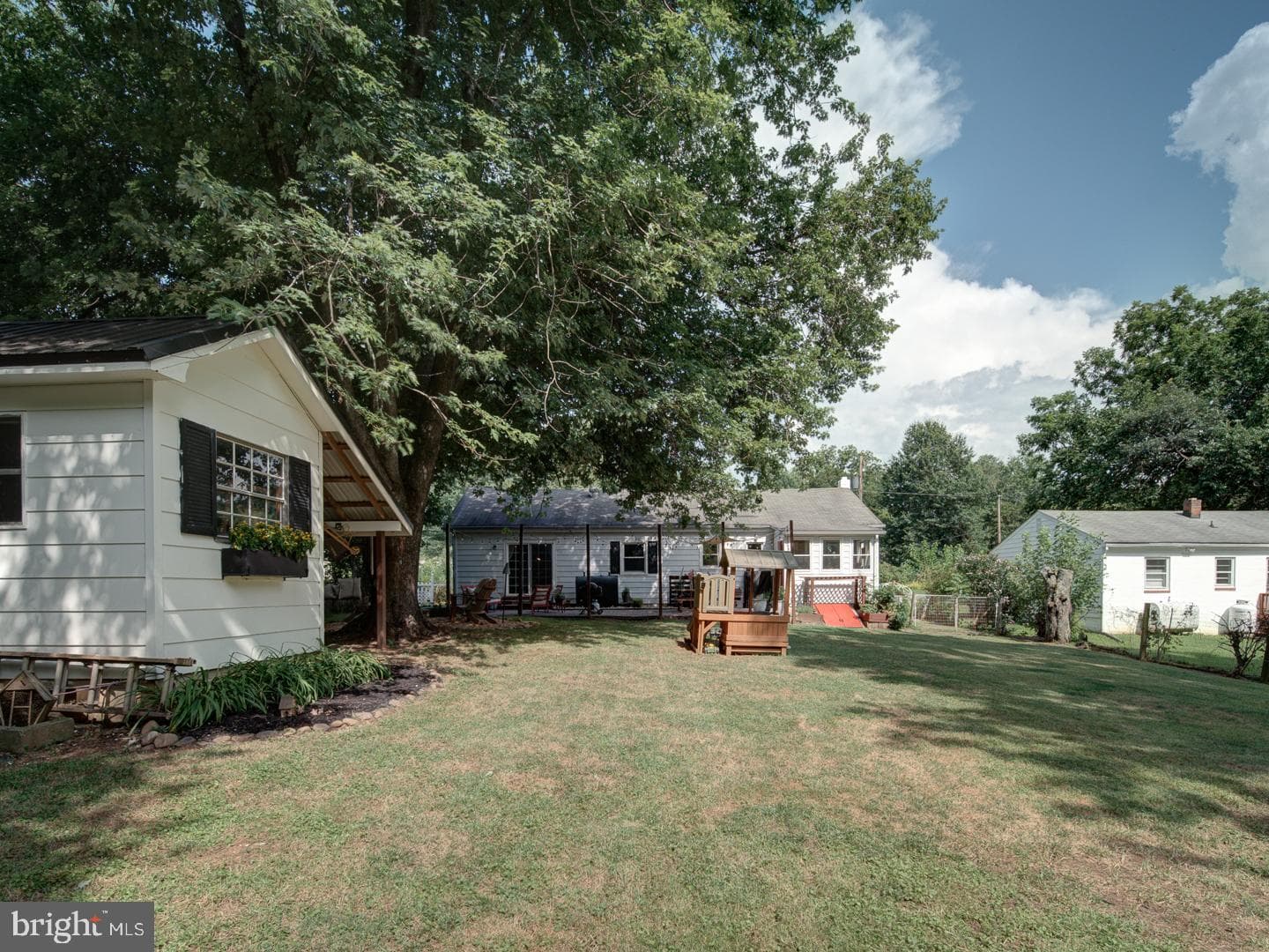 16983 Simpson Circle photo 2