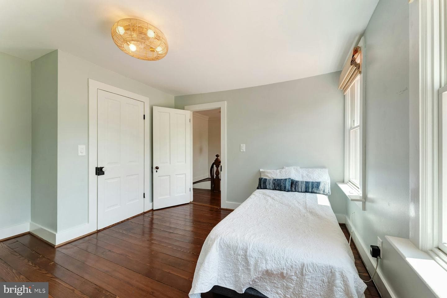 120 W Colonial Highway photo 42