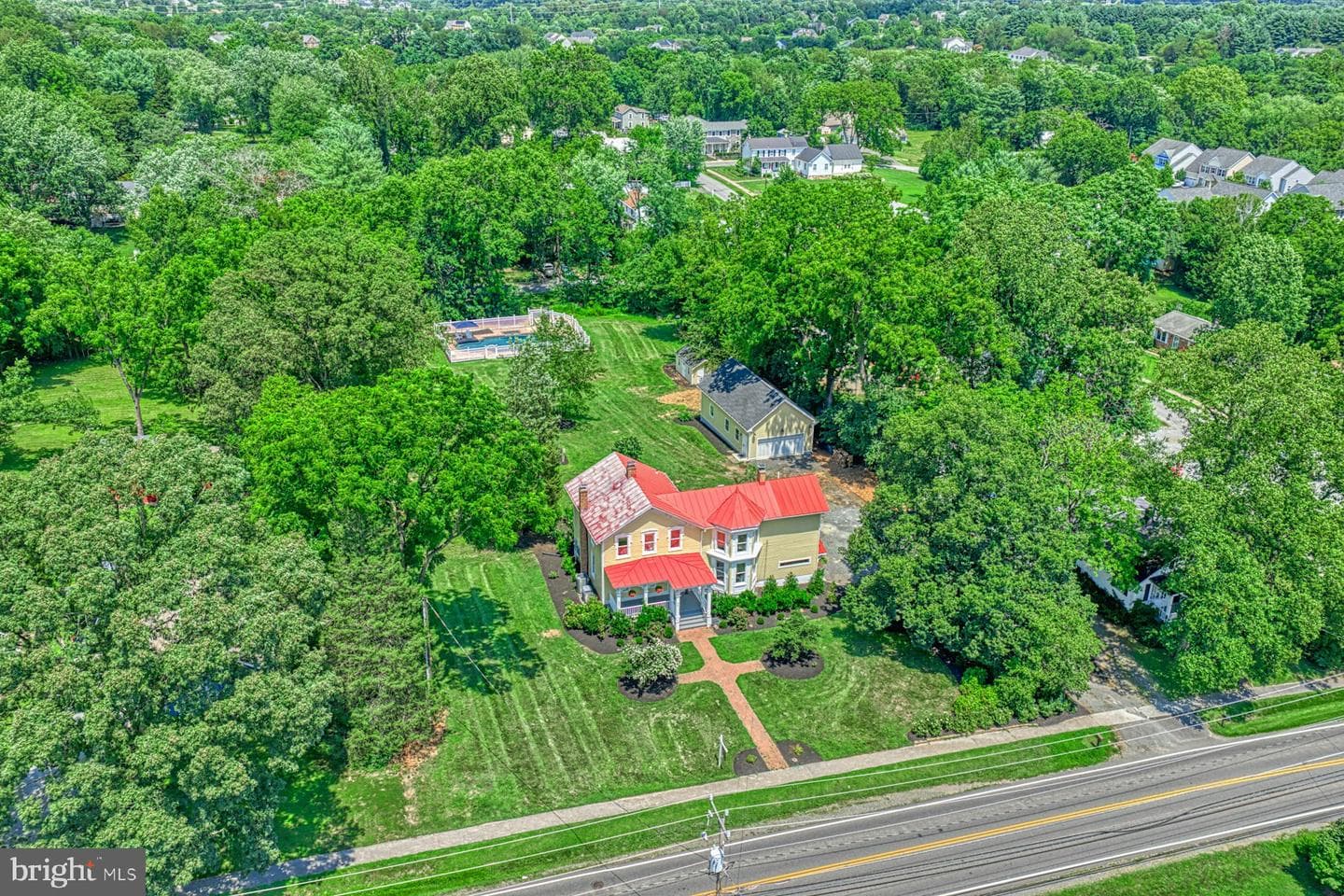 120 W Colonial Highway photo 6