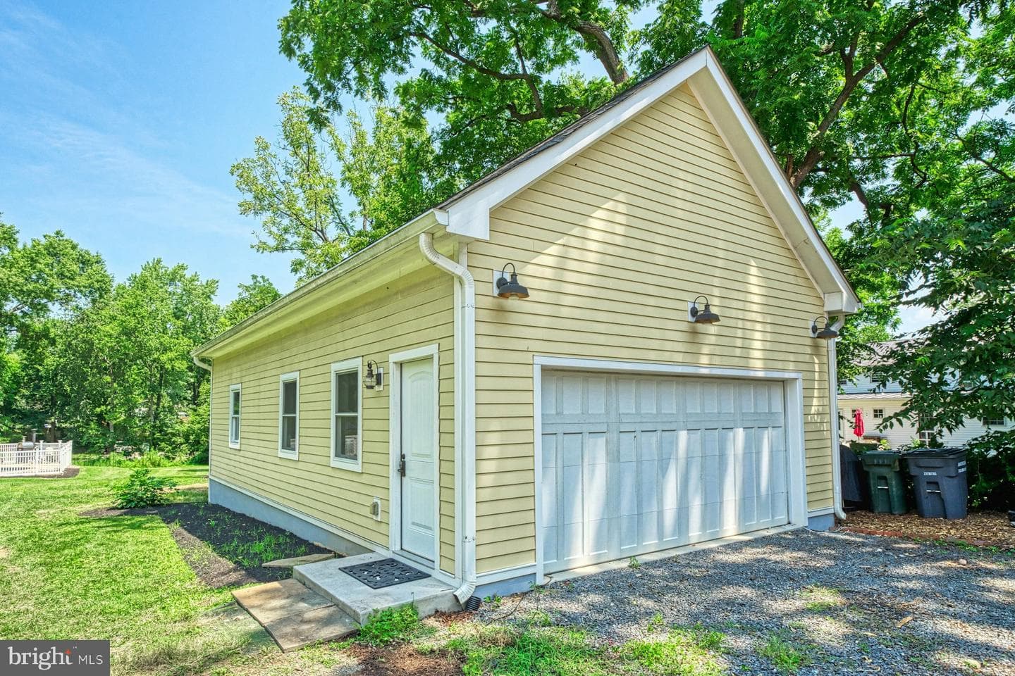 120 W Colonial Highway photo 66