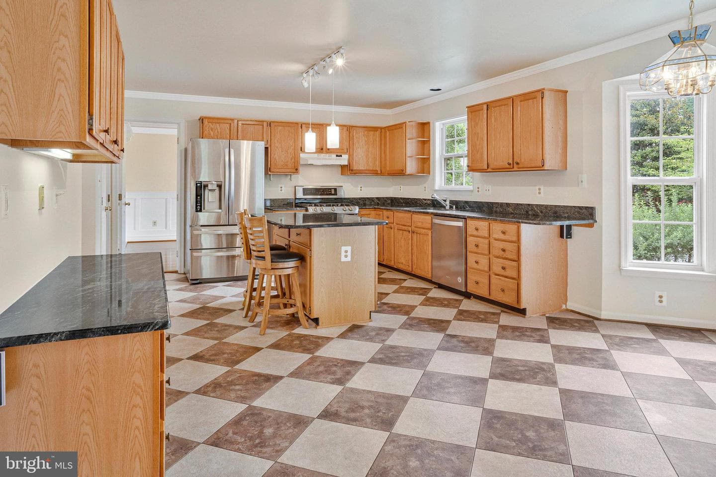 407 Tracy Court NE photo 14