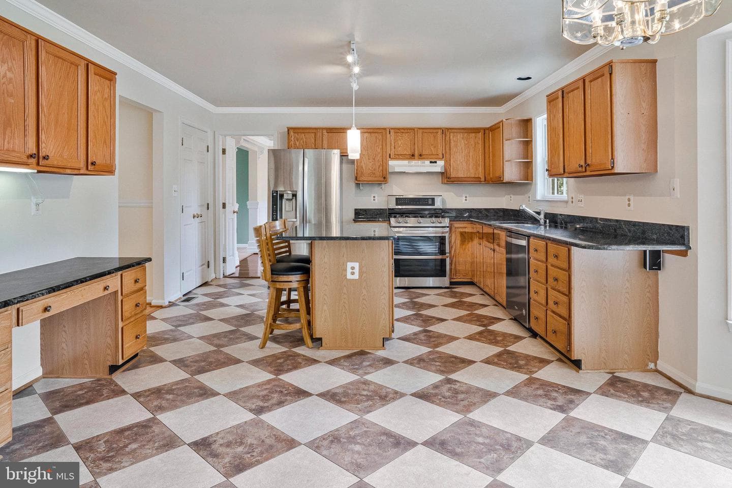 407 Tracy Court NE photo 15