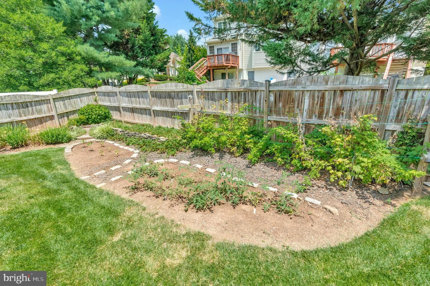 407 Tracy Court NE photo 50