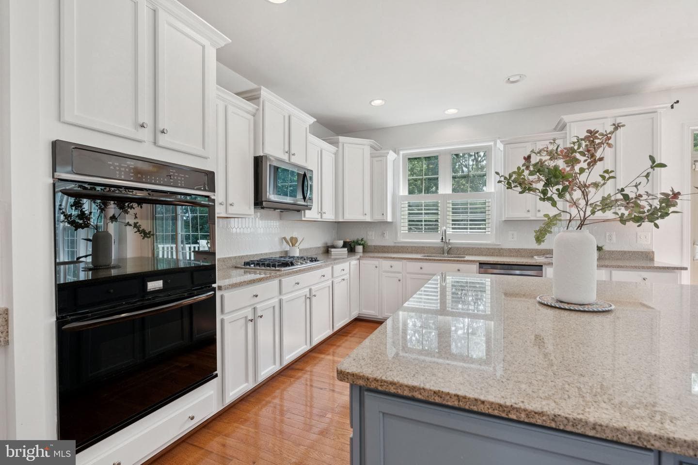 42121 Oak Crest Circle photo 15